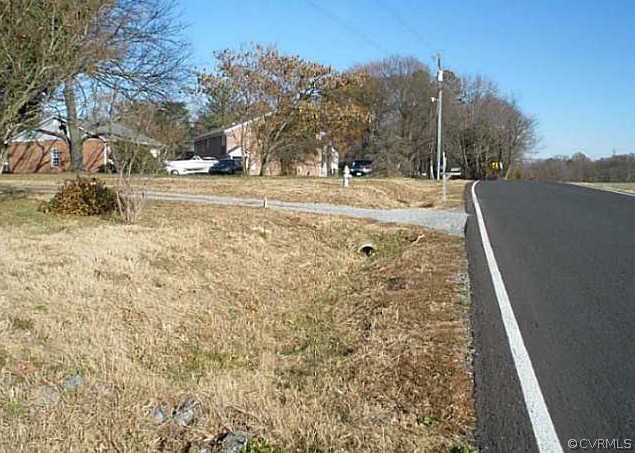 1772 Midview Road Henrico, VA 23231 - Photo 3 of 6 a view of outdoor space with garden
