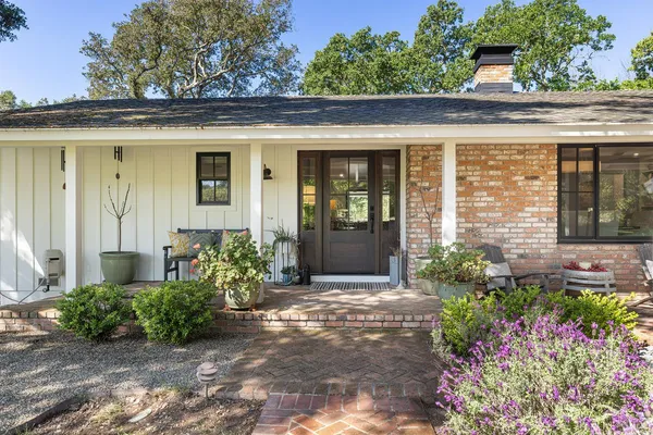 $2,350,000 | 3000 Silverado Trail, Napa, CA 94558