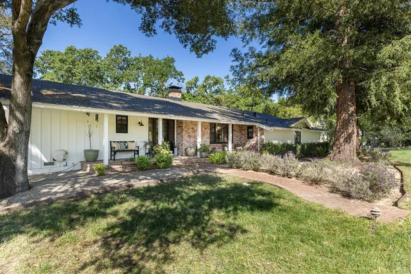 $2,350,000 | 3000 Silverado Trail, Napa, CA 94558