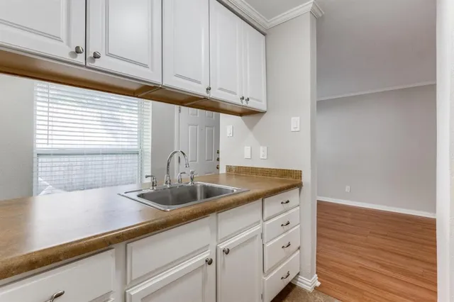 $895 | 5508 Tremont Street, Unit 3, Dallas, TX 75214