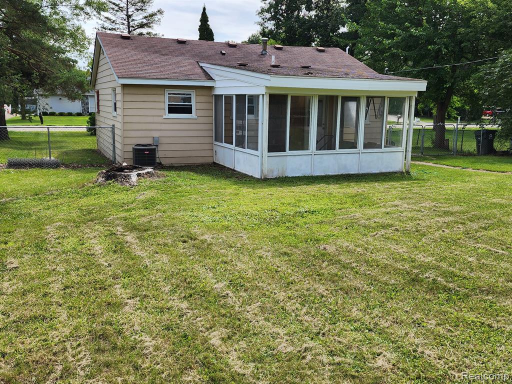 314 Clarkston Road Lake Orion, MI 48362 - Photo 18 of 19