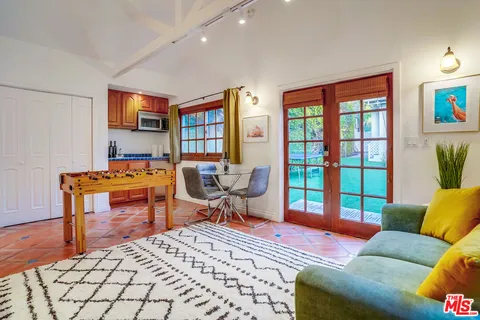 $17,900 | 1607 North Vista Street, Los Angeles, CA 90046