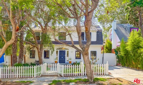 $17,900 | 1607 North Vista Street, Los Angeles, CA 90046