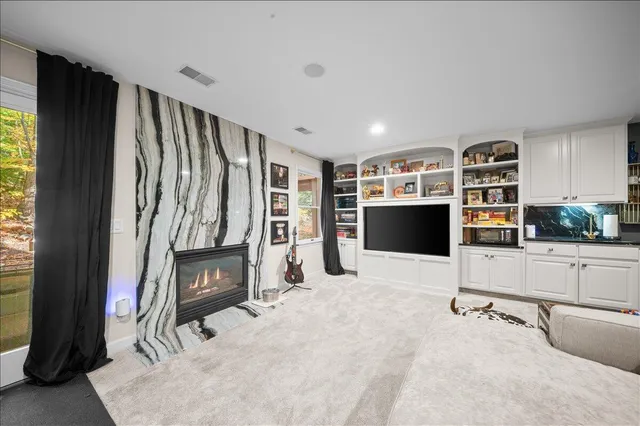 $699,900 | 17711 Cobblefield Lane, Spring Lake, MI 49456