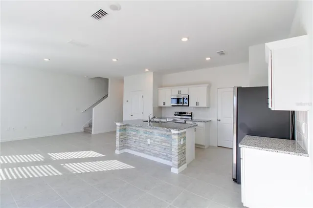 $2,600 | 2216 Bear Peak Drive, Minneola, FL 34715