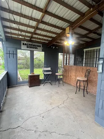 $2,000 | 5712 Whittlesey Road, Fort Worth, TX 76119