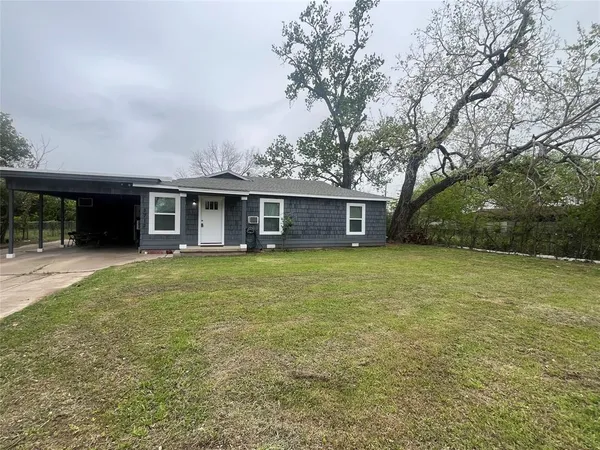 $2,000 | 5712 Whittlesey Road, Fort Worth, TX 76119