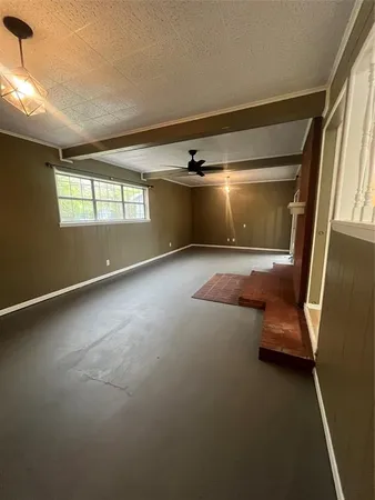 $2,000 | 5712 Whittlesey Road, Fort Worth, TX 76119