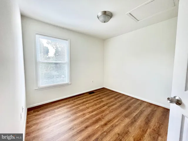 $2,700 | 509 Dakota Drive, Herndon, VA 20170