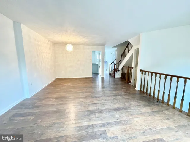 $2,700 | 509 Dakota Drive, Herndon, VA 20170