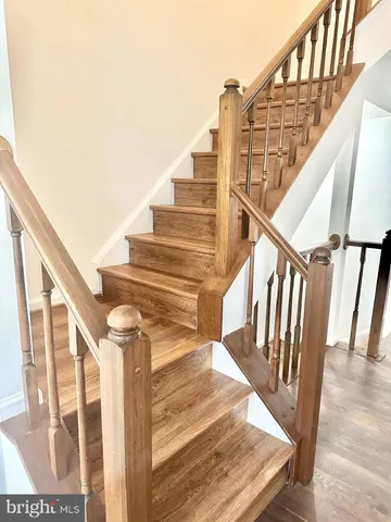 $2,700 | 509 Dakota Drive, Herndon, VA 20170