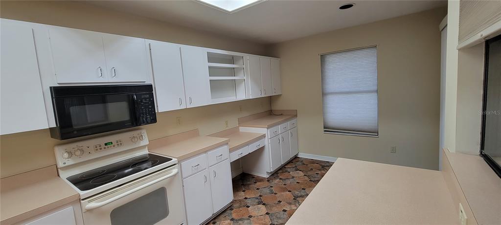 1719 Southwest 75th Terrace Gainesville, FL 32607 - Photo 15 of 51