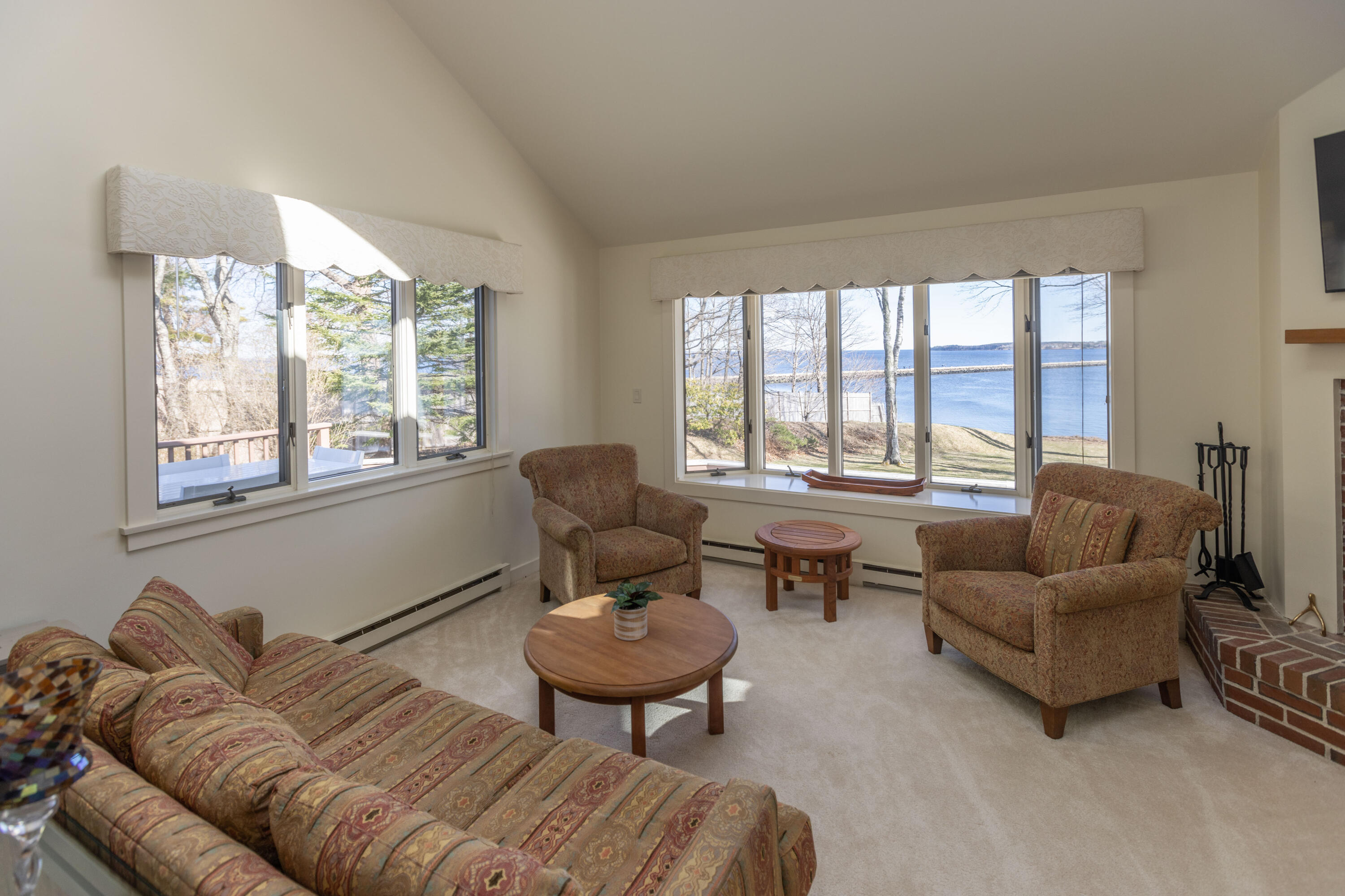 1 Jameson Point Road, Unit 14 Rockland, ME 04841 - Photo 11 of 50 _SMC3877
