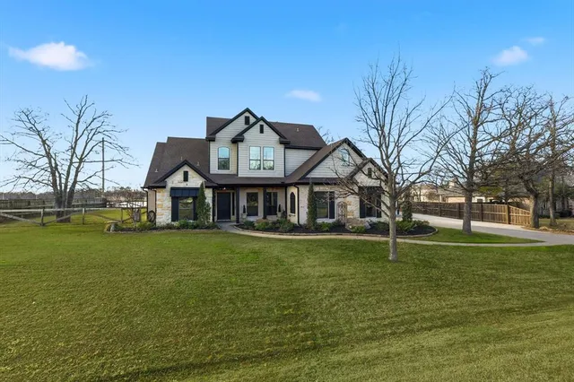 $675,000 | 113 Bent Oak Drive, Aubrey, TX 76227