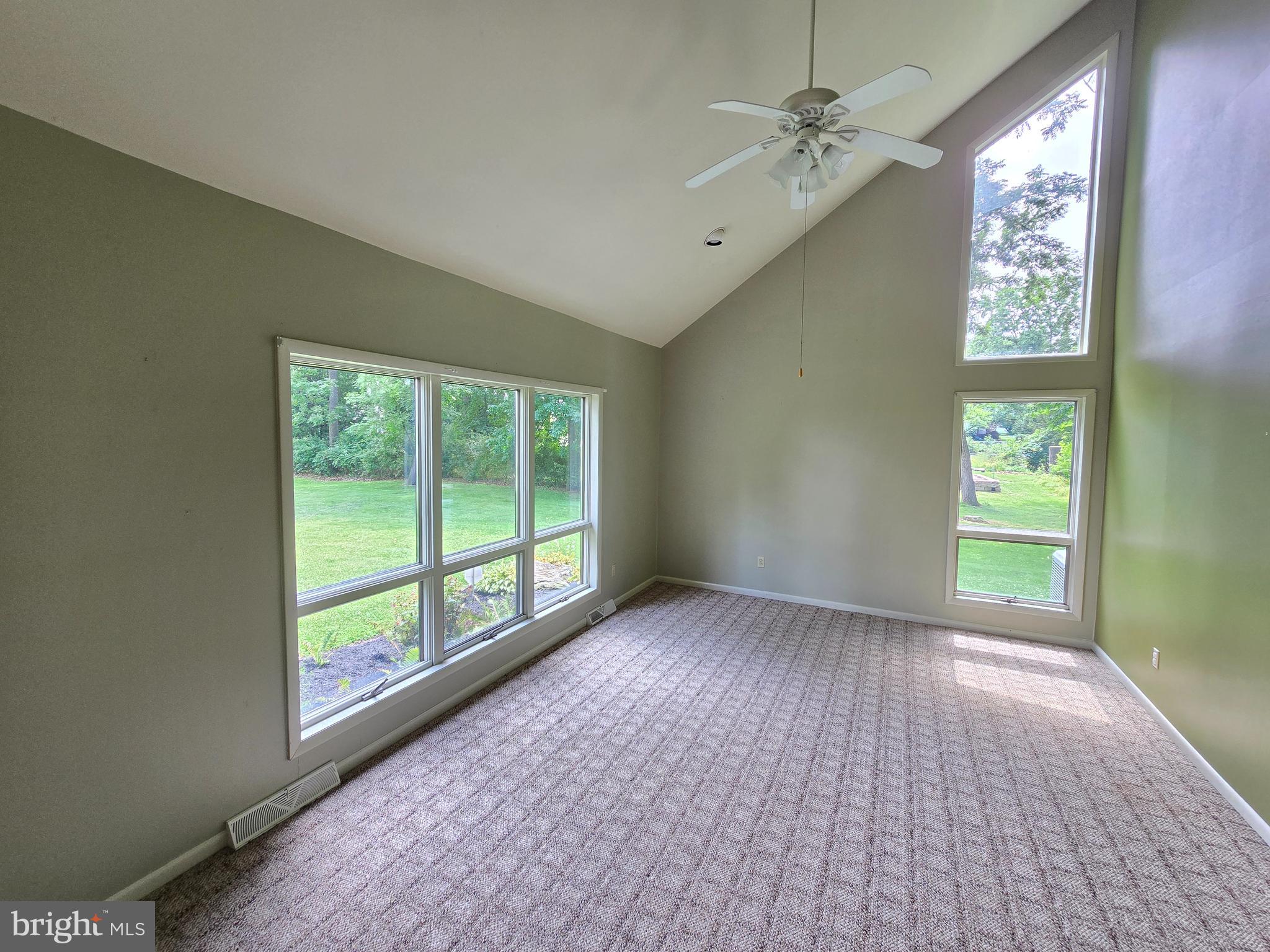 720 Topton Road Kutztown, PA 19530 - Photo 7 of 17