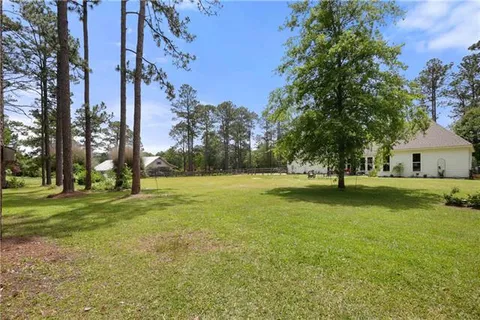 $575,000 | 202 Marguerite Street, Folsom, LA 70437