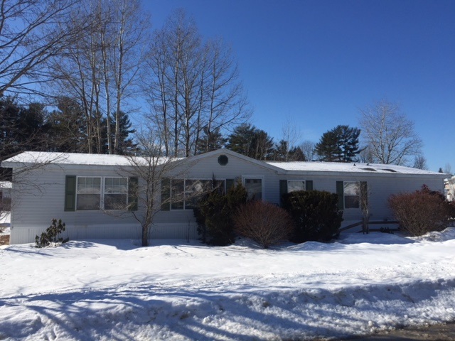 15 Seneca Street Rochester, NH 03867 - Photo 1 of 29