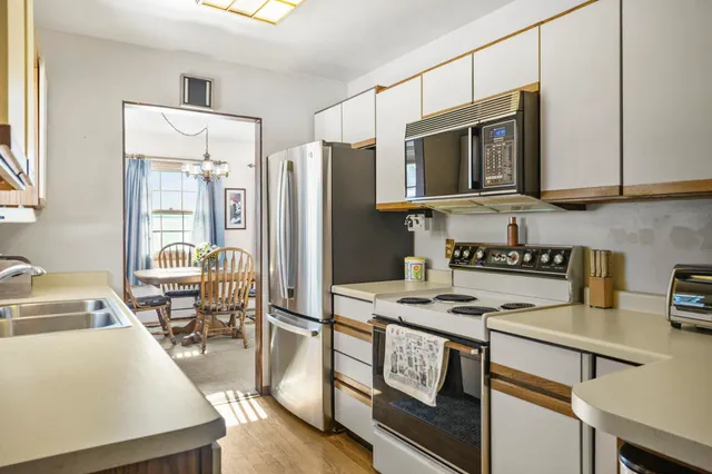 $325,000 | 125 Cameo Lane, Madison, WI 53714