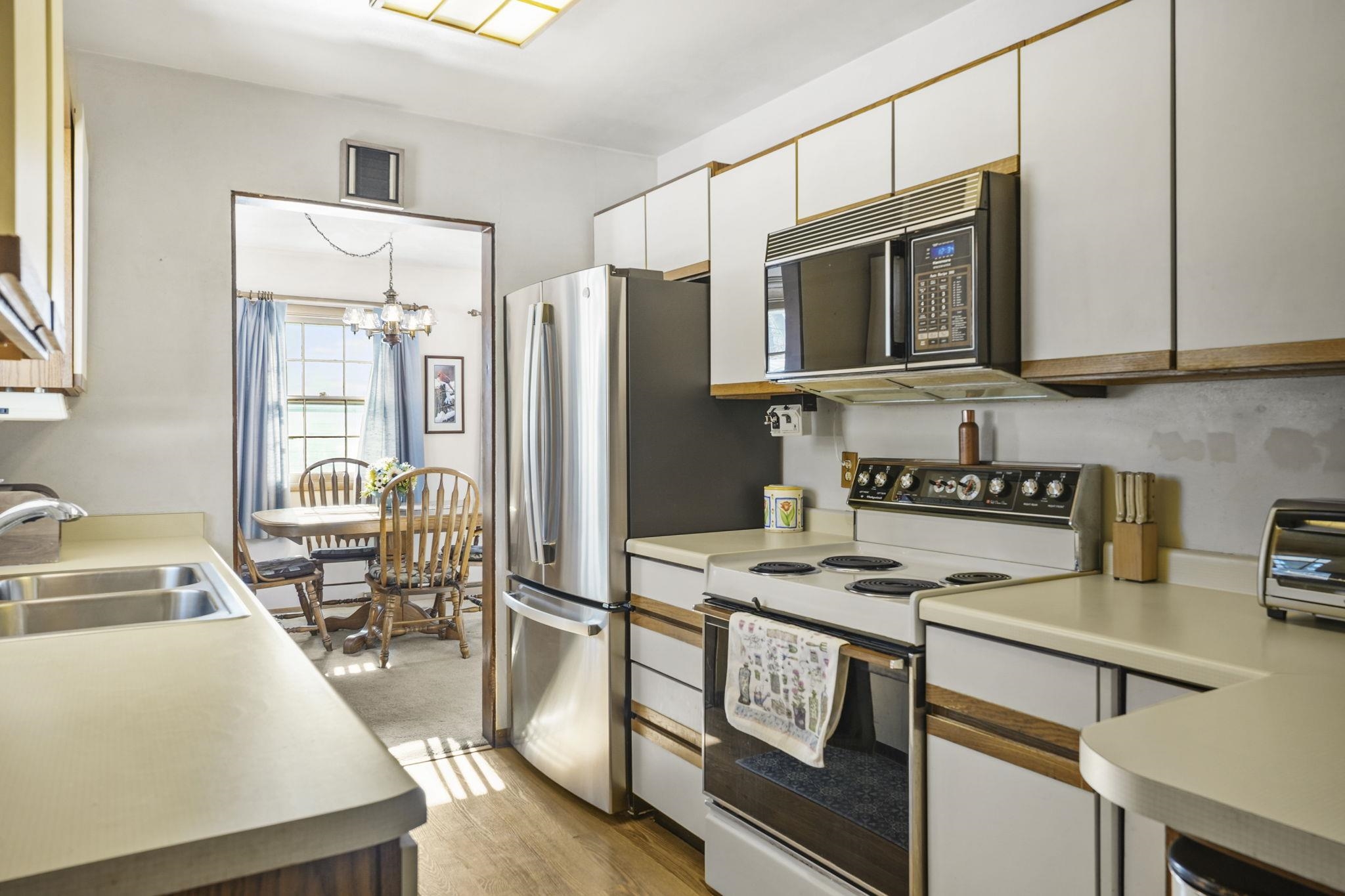 125 Cameo Lane Madison, WI 53714 - Photo 11 of 41