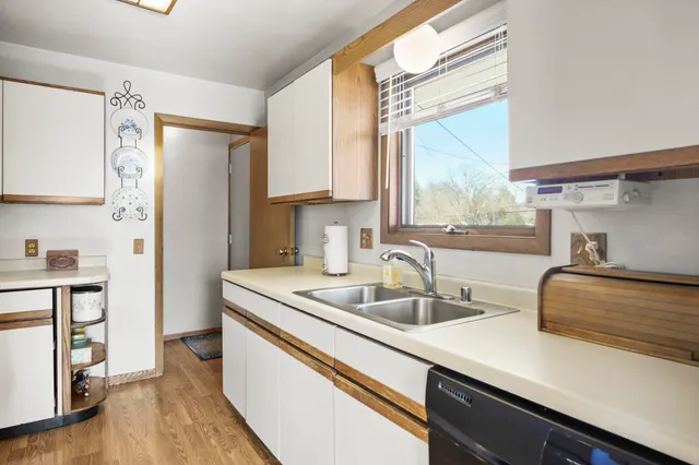 $325,000 | 125 Cameo Lane, Madison, WI 53714