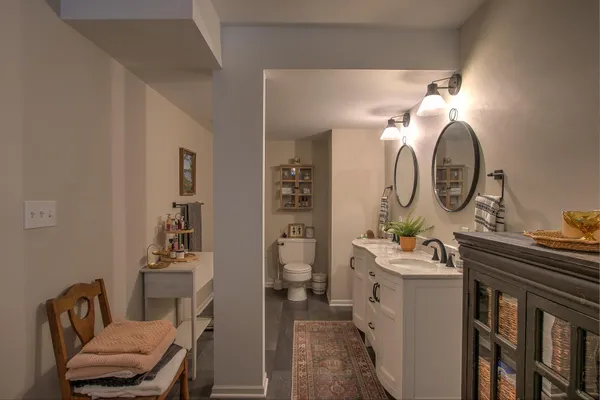 $569,900 | 7768 Carole Drive, Circle Pines, MN 55014
