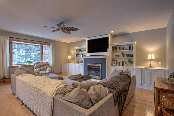 $569,900 | 7768 Carole Drive, Circle Pines, MN 55014
