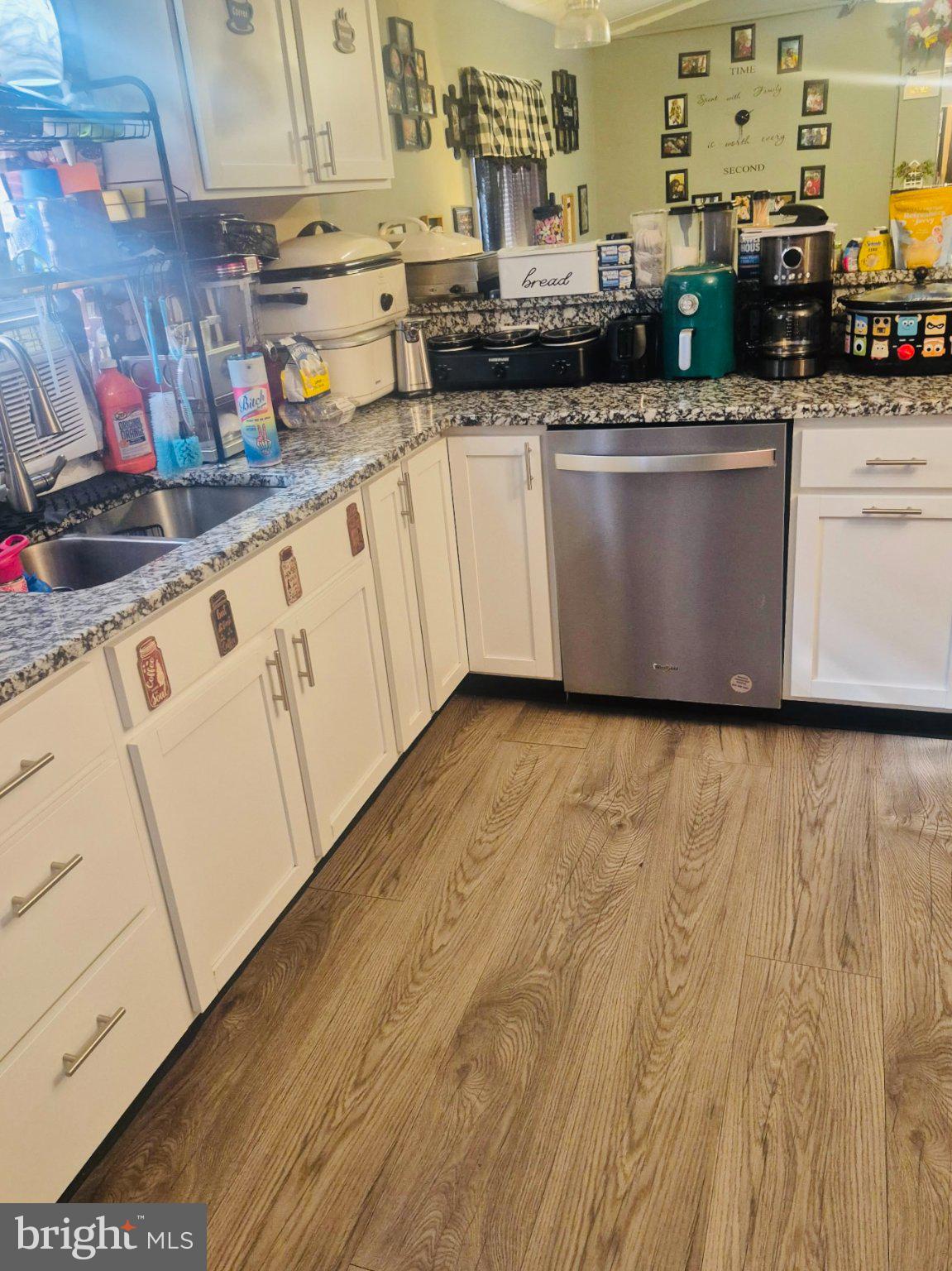 205 Robwood Road Dundalk, MD 21222 - Photo 7 of 14 Modern kitchen with sleek finishes.