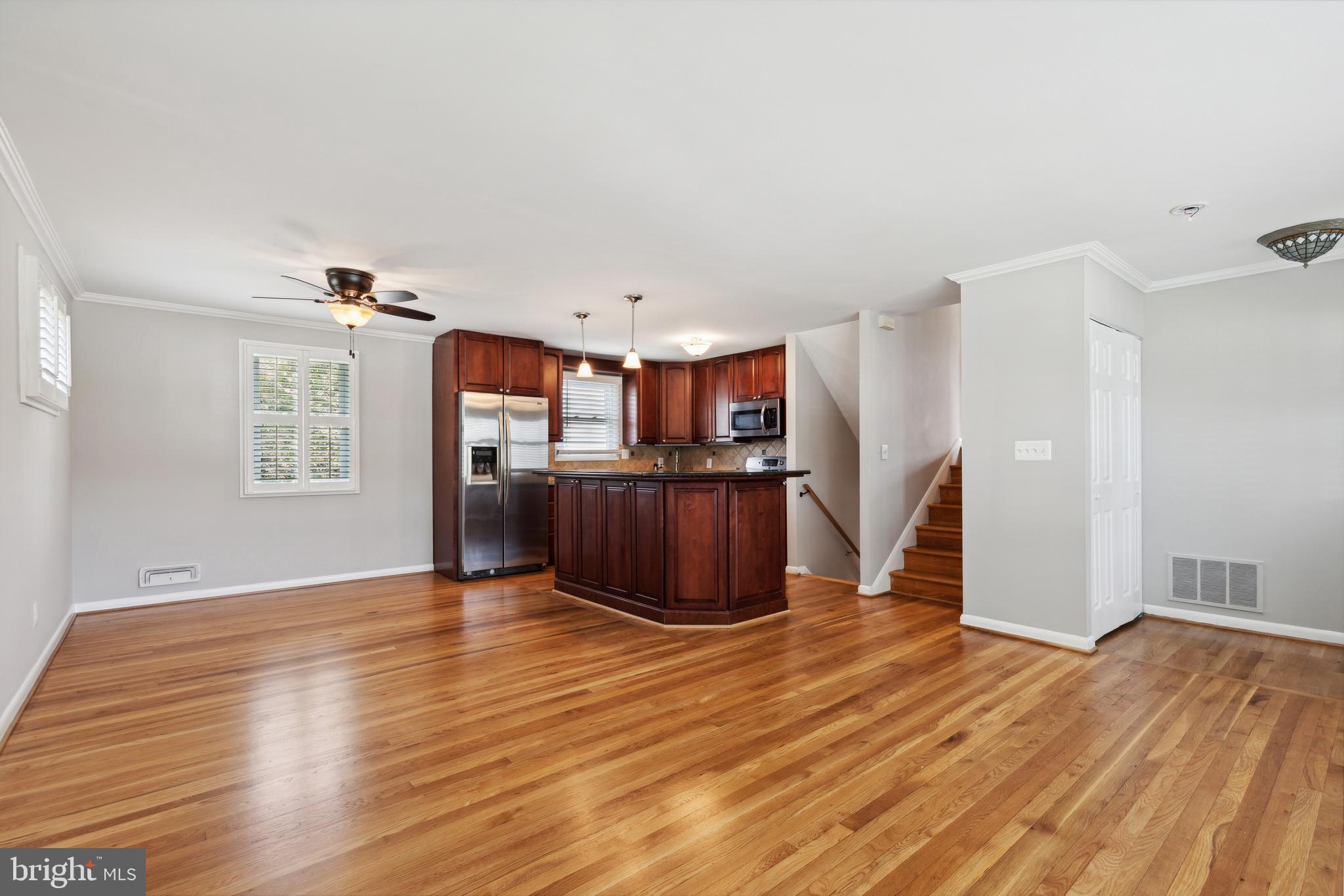 1613 Pinnter Road Lutherville-Timonium, MD 21093 - Photo 6 of 52 Enter on main Level