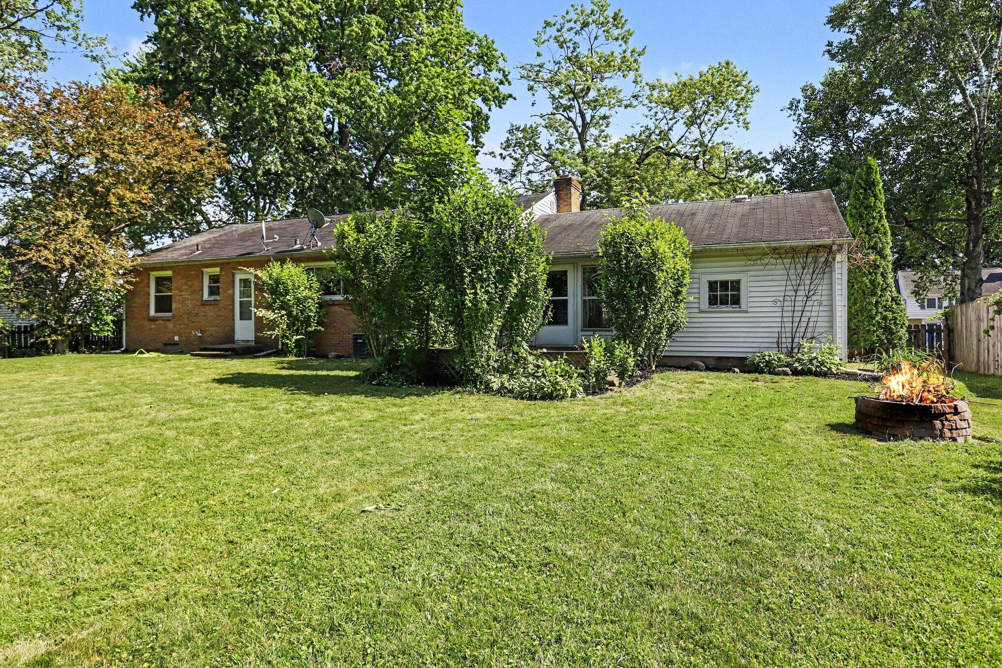 1835 Banbury Road Kalamazoo, MI 49001 - Photo 23 of 27 020_file_6701