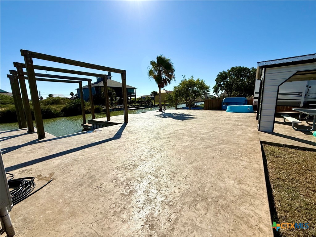 127 Copano Cove Road Rockport, TX 78382 - Photo 13 of 28