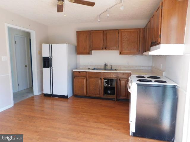 718 Camp Road Denton, MD 21629 - Photo 3 of 11 kitchen