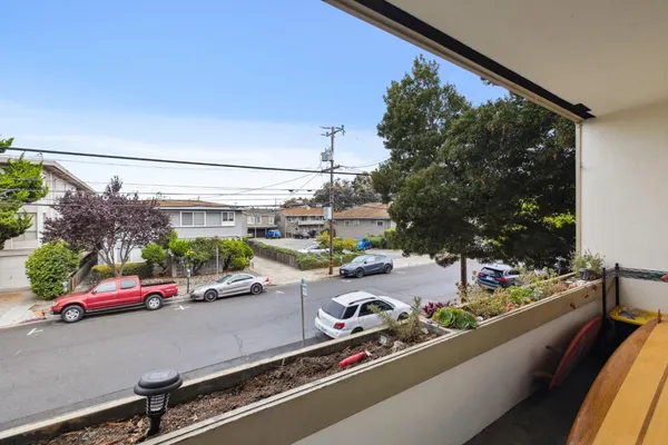 $4,950,000 | 121 Lorton Avenue, Burlingame, CA 94010