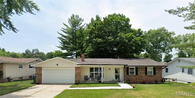 $325,000 | 2901 Headland Drive, St. Charles, MO 63301