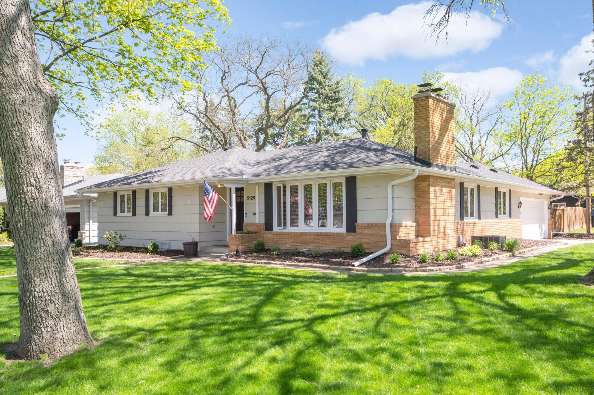 5129 Valley View Road Edina, MN 55436 - Photo 2 of 24
