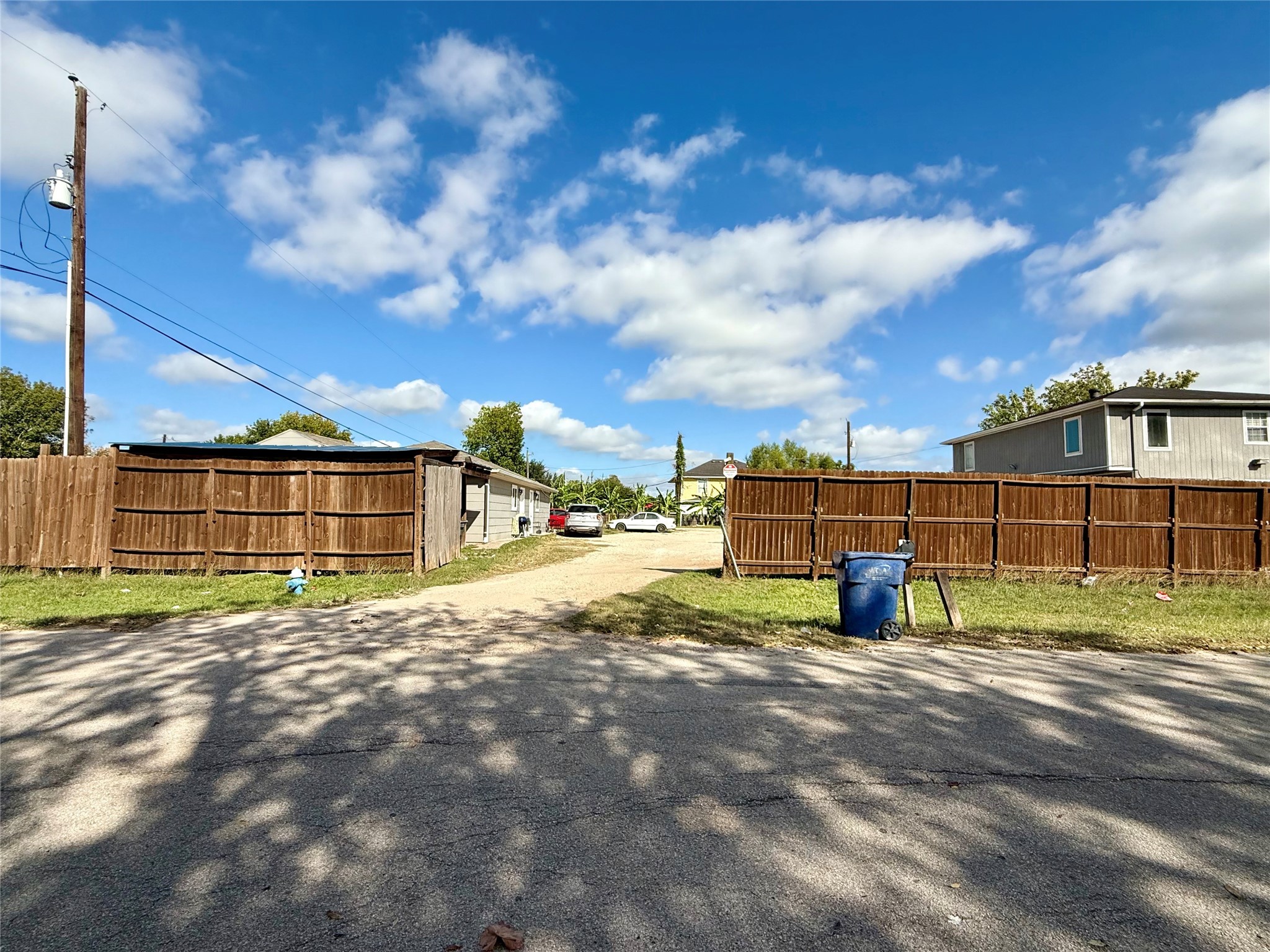 a view of a house with a big yard