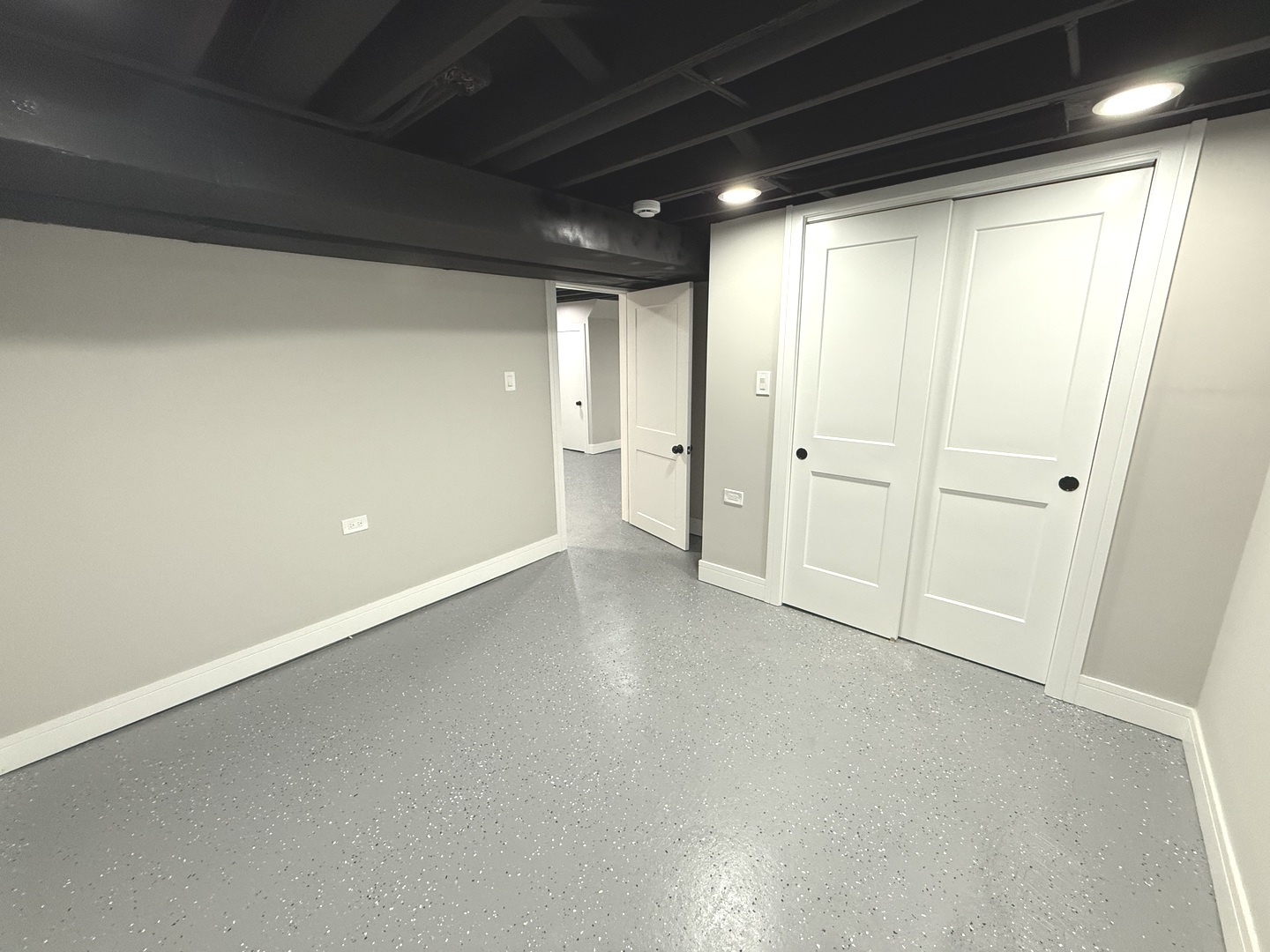 10531 South Morgan Street Chicago, IL 60643 - Photo 44 of 50 a view of an empty room