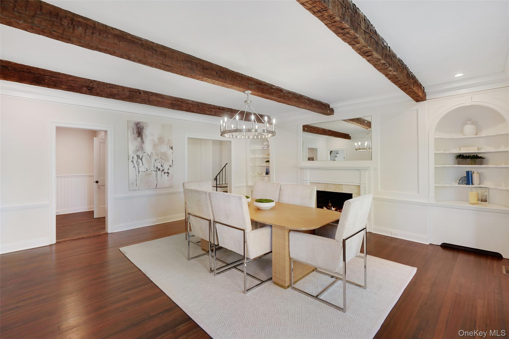 9 Oregon Road Bedford Corners, NY 10549 - Photo 8 of 35 a living room with furniture and a table