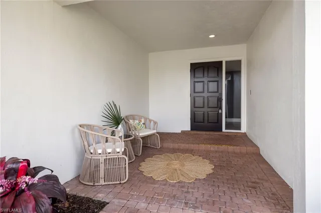 $775,000 | 1196 Westlake Boulevard, Naples, FL 34103