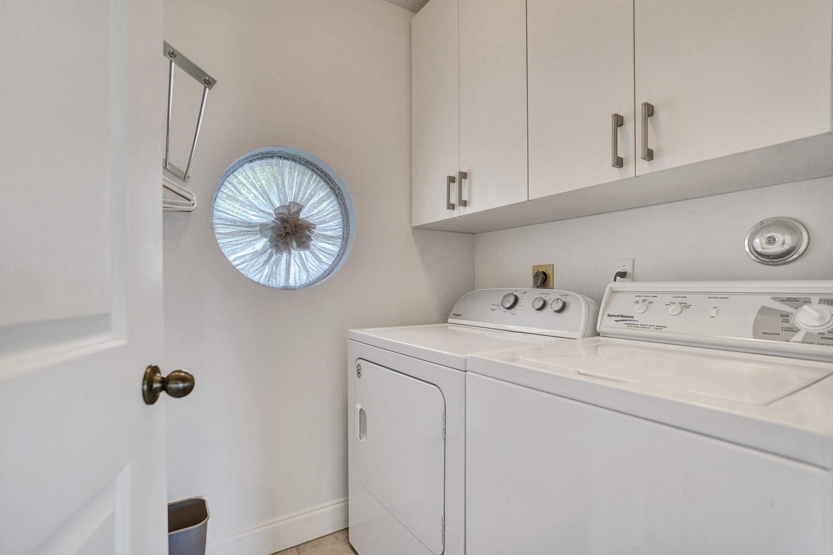 3825 Sabal Lakes Road Delray Beach, FL 33445 - Photo 26 of 33 a utility room with dryer and washer