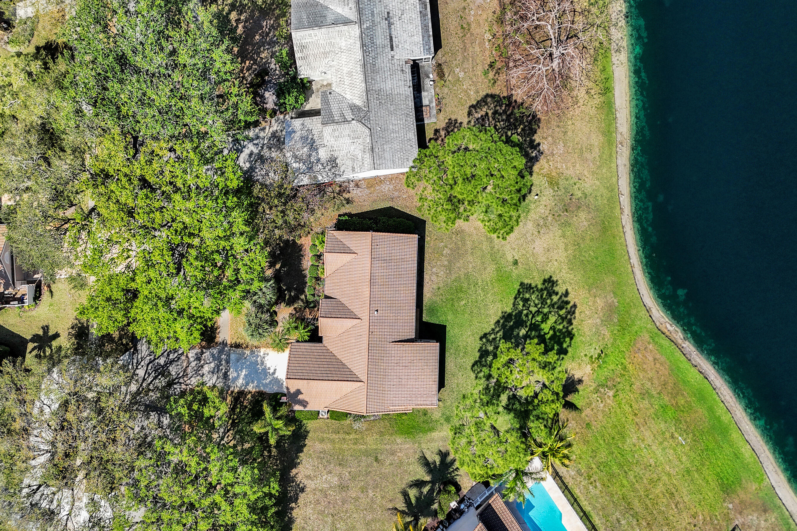 3825 Sabal Lakes Road Delray Beach, FL 33445 - Photo 29 of 33 view of a garden with plants