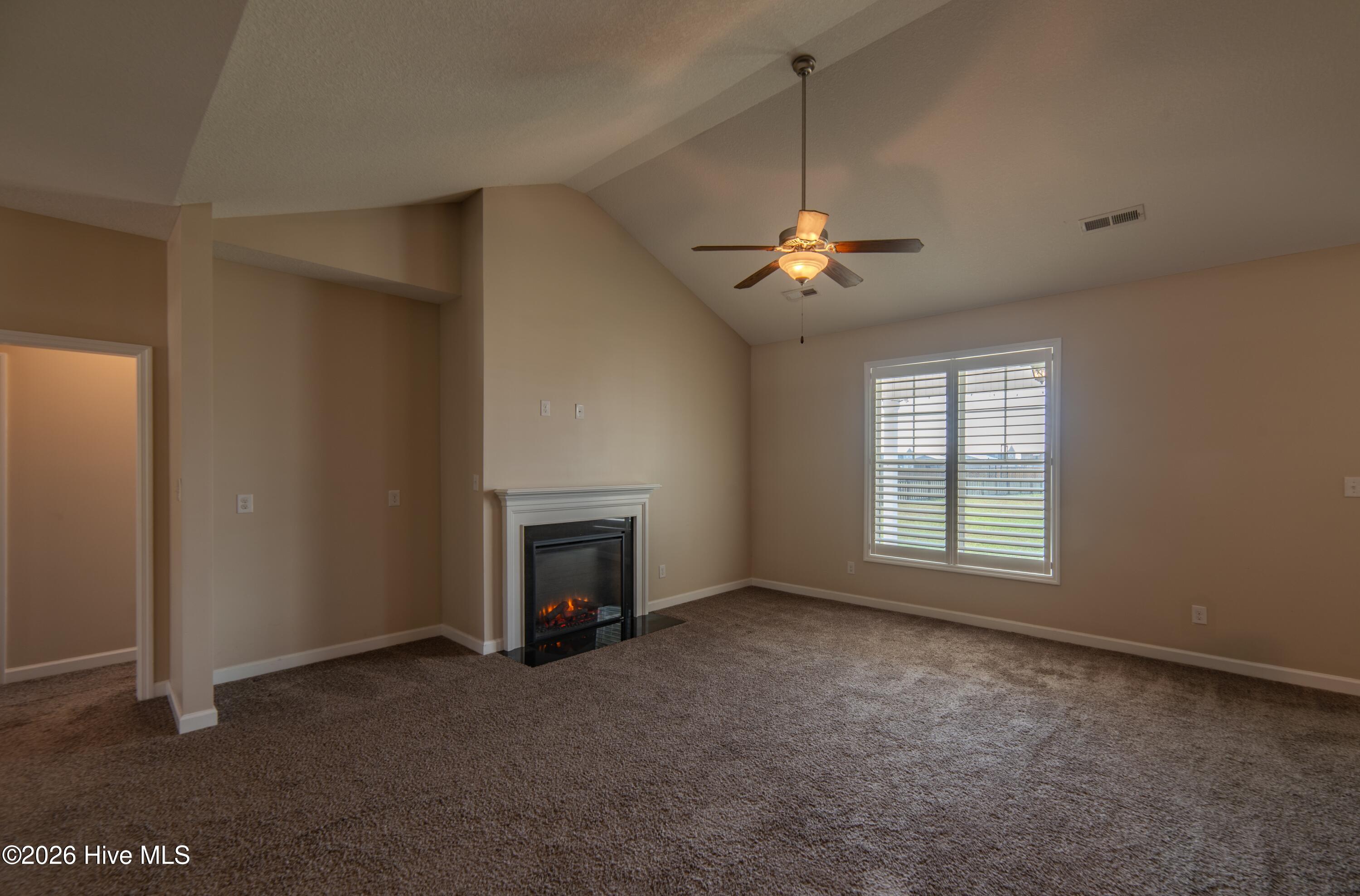 121 Shell Rock Circle Hubert, NC 28539 - Photo 7 of 31 Living Room