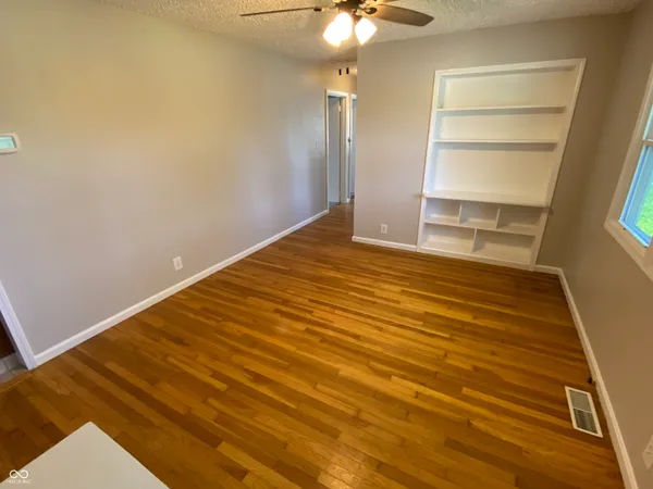 $2,250 | 1036 East Auman Drive, Carmel, IN 46032