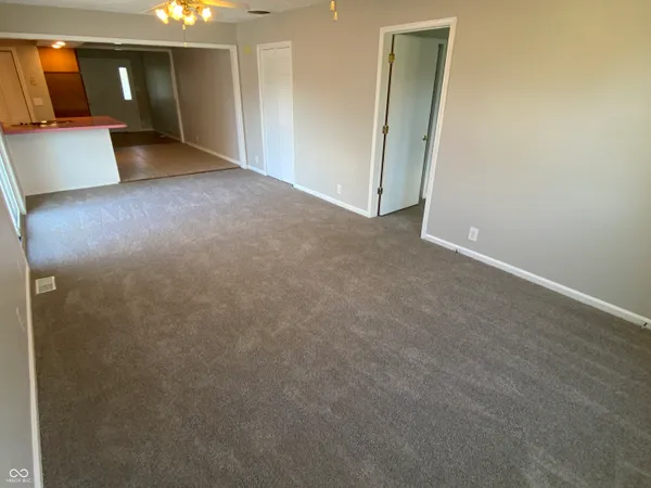 $2,250 | 1036 East Auman Drive, Carmel, IN 46032