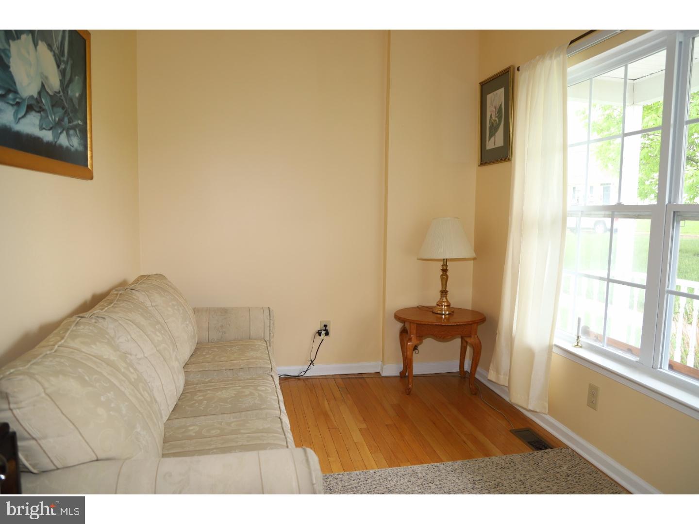 736 Risinghurst Lane Oxford, PA 19363 - Photo 3 of 13 Gallery Image 3