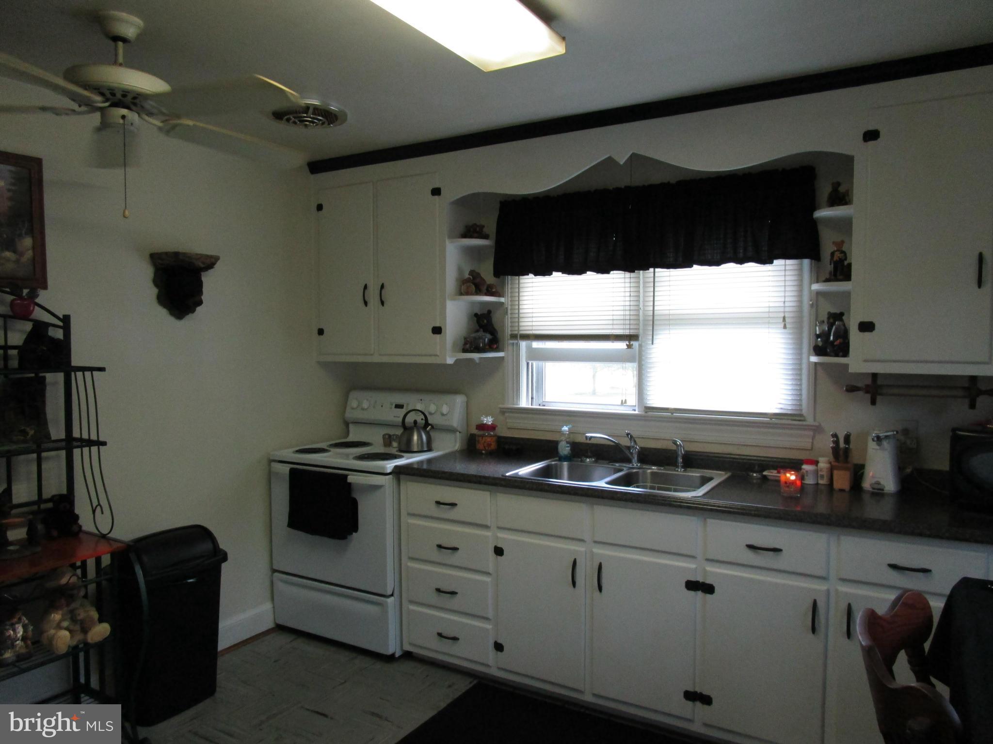 13338 Elk Run Road Bealeton, VA 22712 - Photo 7 of 21 Kitchen