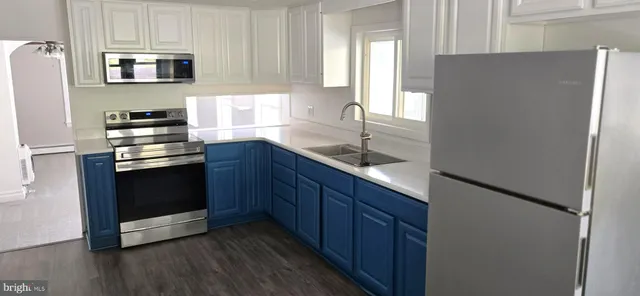 a close view of sink