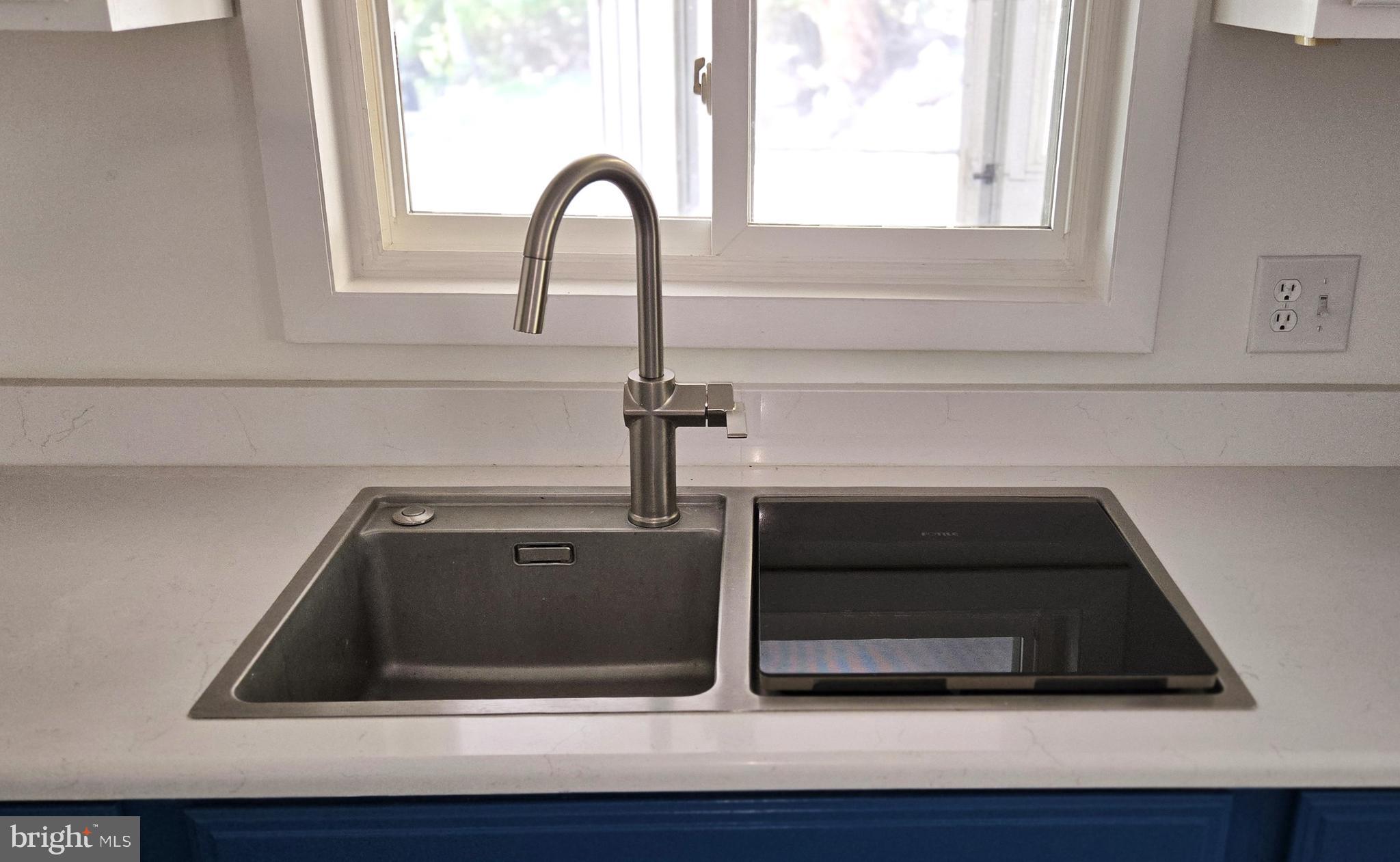 15215 Charmian Road Blue Ridge Summit, PA 17214 - Photo 22 of 71 Sink & Dishwasher