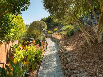 $6,277,000 | 9 Burrell Court, Tiburon, CA 94920