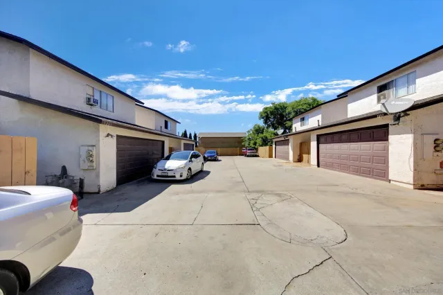 a view of a back yard of the house
