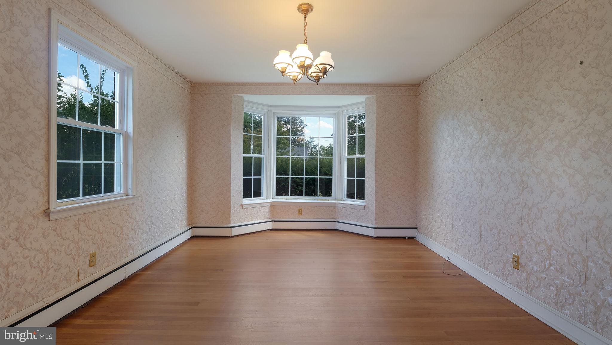 504 Crestview Road Lansdale, PA 19446 - Photo 15 of 33 Gallery Image 15